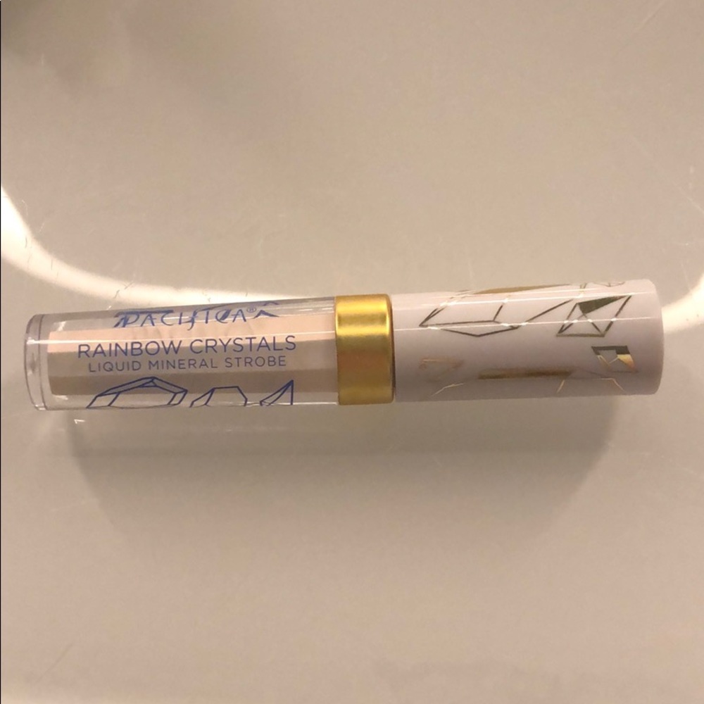 Pacifica rainbow crystal highlighter